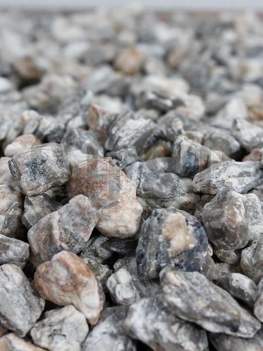 04/04 Home 57855210124078880184975 Natural Dekoratif Çakıl Taşı, Gnays Dolomit, Gri Sarı Damarlı, 1-2 Cm, 3 Kg