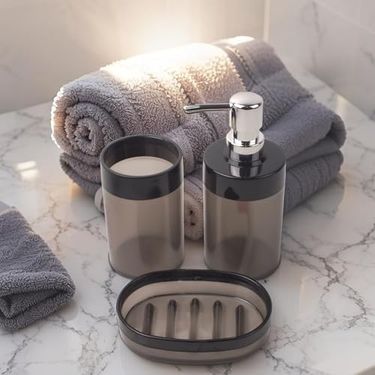 1001Hediye 57855210124344980184975 Akrilik 3&apos Lü Banyo Ve Lavabo Seti - Diş Fırçalık, Sıvı Sabunluk Ve Katı Sabunluk - Şık, Dayanıklı, Modern Banyo Organizeri Asorti Açık Ahşap