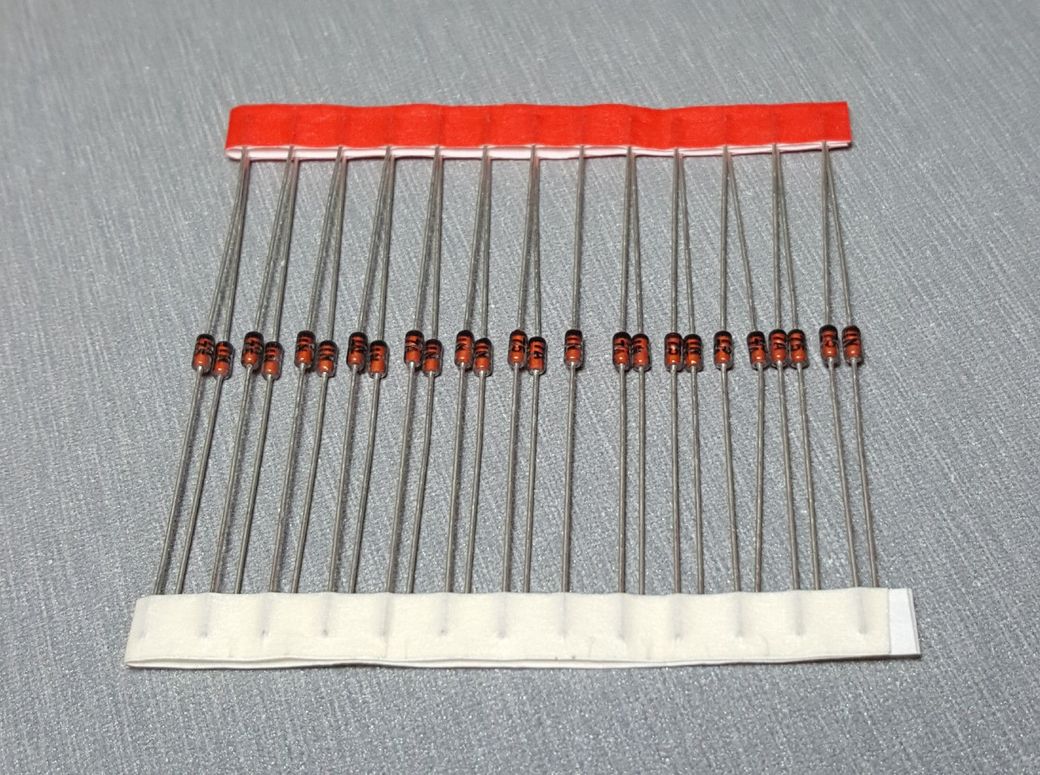 18 Volt 1 Watt Zener Diot