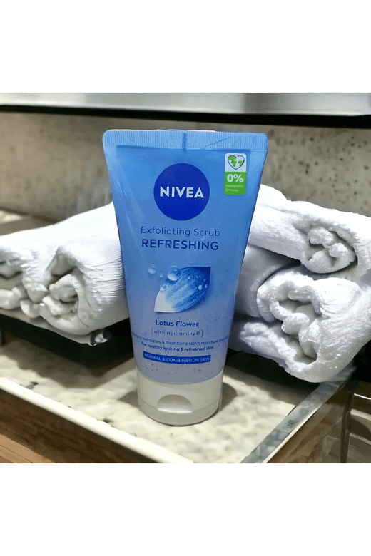 22062022 Nivea Canlandırıcı Yüz Temizleme Jeli Normal-Karma Cilt 150 Ml