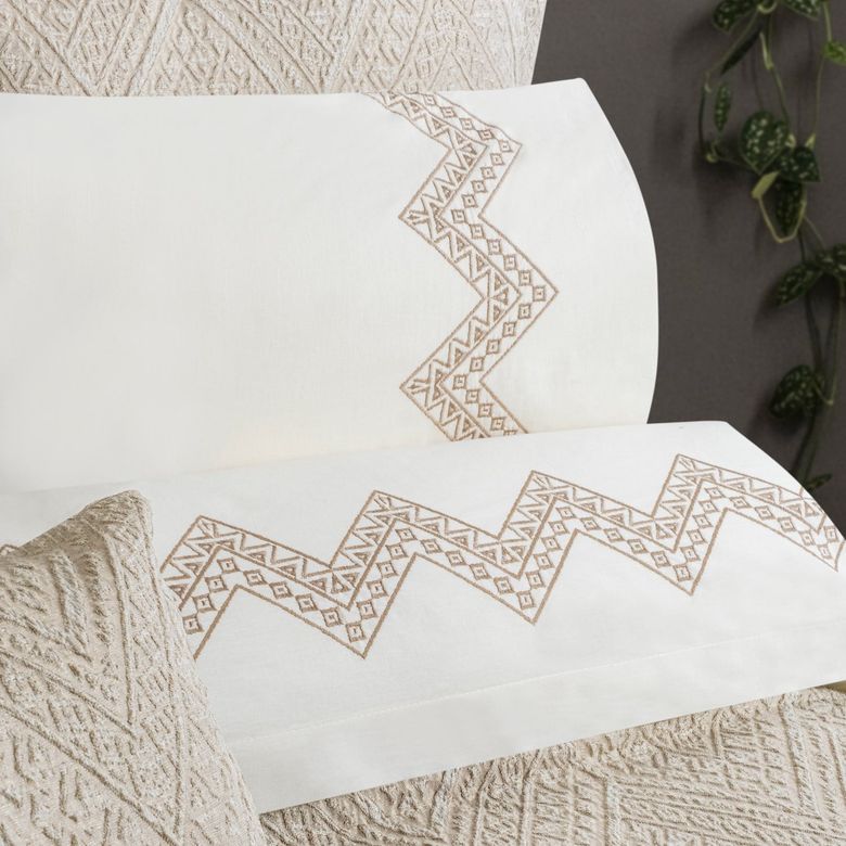 ₺9.999,00?- Schafer Home Nancy Yatak Örtüsü Nevresim Seti 8 Parça Bej