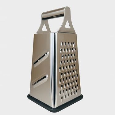ADDA 131621327 Paslanmaz Çelik 4 Taraflı Rende 24 Cm Çok Amaçlı Mutfak Rendeleme Aracı Peynir, Sebze, Meyve Ve Patates İçin Kaymaz Tabanlı & Ergonomik Saplı