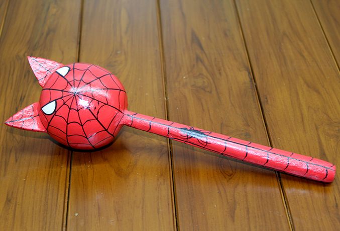 Ahşap Kedili Spiderman Marakas Tekli