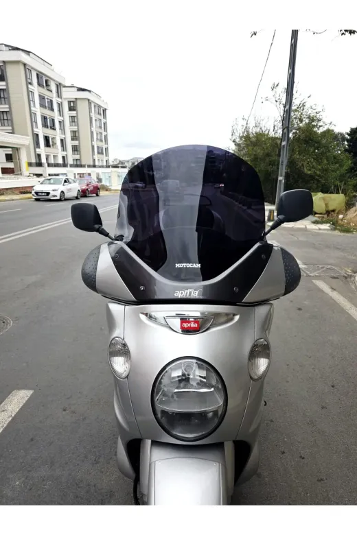 Aprilia Scarabeo 500 Ön Cam 49cm 2003-2008 Model Siyah Renkli 4mm