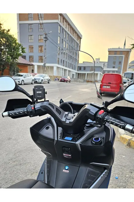 Arora GT 250 Ön Cam 2023-2026 Model 83cm Şeffaf Renkli 4mm UZUN