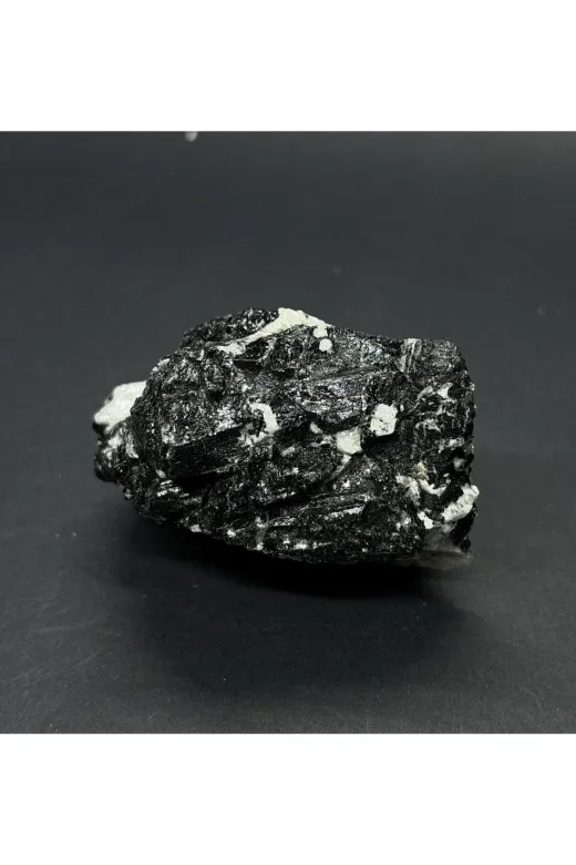 ART LİFE DOĞALTAŞ Natural Stones ART LİFE DOĞALTAŞ Natural Stones 300239 Turmalin Doğaltaş Negatif Enerji Kalkani Kütle