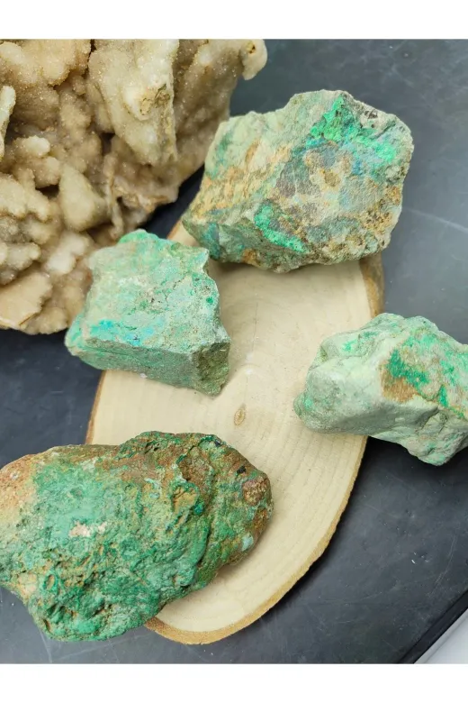 ART LİFE DOĞALTAŞ Natural Stones ART LİFE DOĞALTAŞ Natural Stones 300334 Büyük Krizokol Ham Doğal Taş Kaya (Sertifikalı)