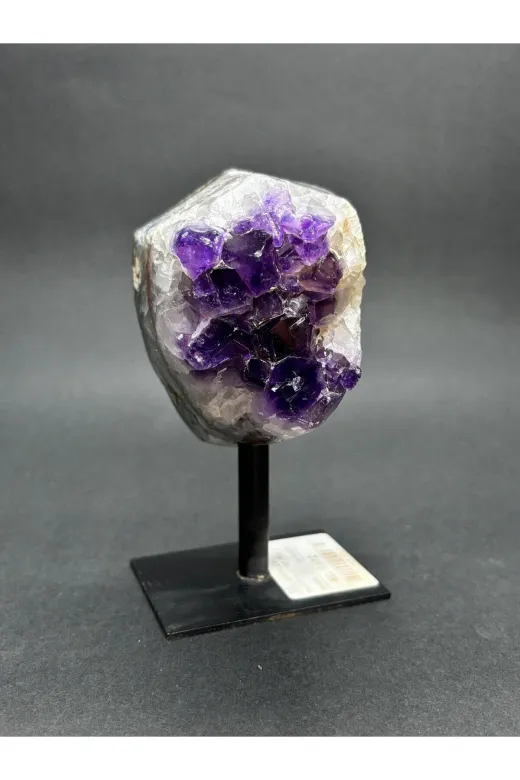ART LİFE DOĞALTAŞ Natural Stones ART LİFE DOĞALTAŞ Natural Stones 300209 Brezilya Ametist Doğaltaş Siyah Demir Stantli