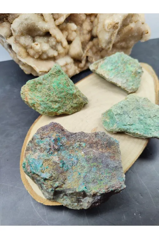 ART LİFE DOĞALTAŞ Natural Stones ART LİFE DOĞALTAŞ Natural Stones 300327 Küçük Krizokol Ham Doğal Taş Kaya Sertifikalı