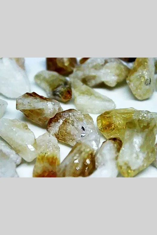 ART LİFE DOĞALTAŞ Natural Stones ART LİFE DOĞALTAŞ Natural Stones 300286 Sitrin Taşı Ham Amorf Küçük Parçalar 2-4 Gram
