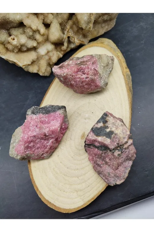 ART LİFE DOĞALTAŞ Natural Stones ART LİFE DOĞALTAŞ Natural Stones 300374 Büyük Rodonit Ham Doğal Taş Kaya (Sertifikalı)