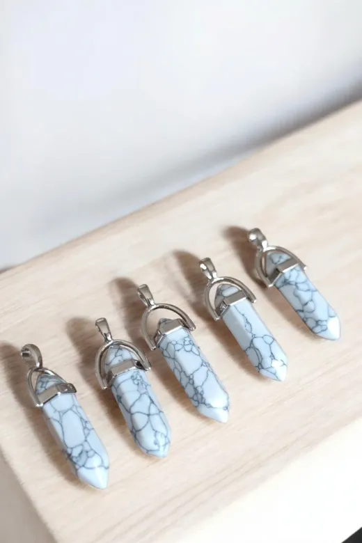 ART LİFE DOĞALTAŞ Natural Stones artlıfedoğaltaş600304 Beyaz Firuze Taşı (5 Adet) Çivi Model Kolye Hediyelik Eşya Sevgili Kolye Sevgiliye Hediye Çivi Kolye