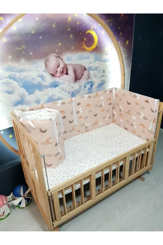 Baby Clime KOR-60120-1. 60X120 Beşik Kenar Korumalık 4 Parça - Kahverengi Zemin Ay Yıldız Desen (Çarşaf Hariç)