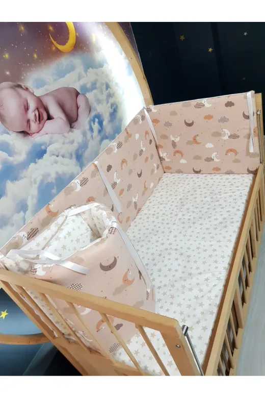 Baby Clime KOR-60120-1. 60X120 Beşik Kenar Korumalık 4 Parça - Kahverengi Zemin Ay Yıldız Desen (Çarşaf Hariç)