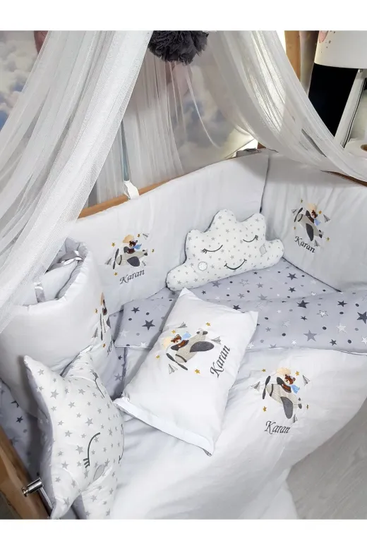 Baby Clime USN-60120-LCİB-1. 60X120 Nakışlı Bebek Uyku Seti Isimli - Lüks Cibinlik Ve Aparat - Uçan Ayı Motifli