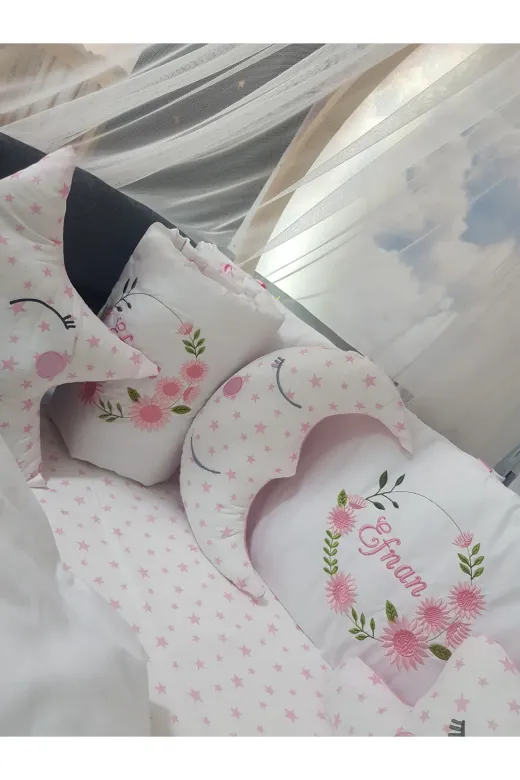 Baby Clime USN-70110-LCİB-3. 70X110 Nakışlı Isimli Bebek Uyku Seti 18 Parça - Lüks Cibinlik Ve Aparat - Çiçek