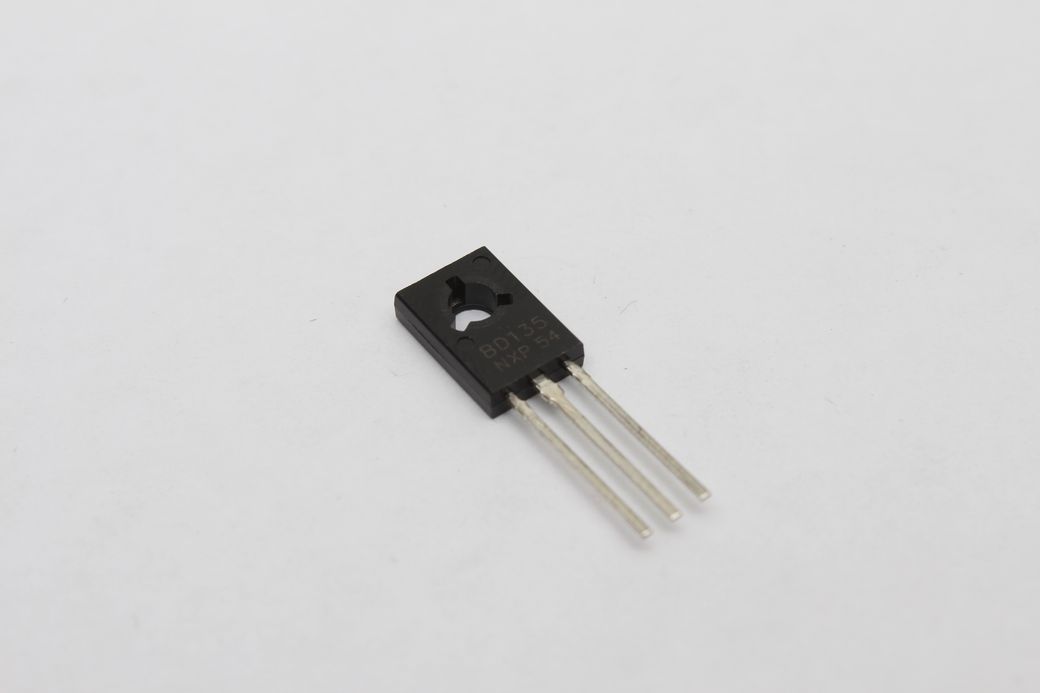 BD 135 Transistör