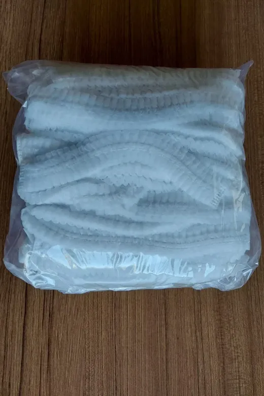BEYAZ BONE KTMSERPMEBEYAZ100 100 Adet Çift Lastik Büyük Ebat Sıkmaz Hava Geçirgen Tek Kullanımlık Bone