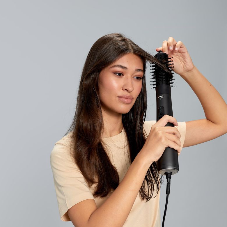 Bras420E Air Styler 4.2 Iontec Saç Kurutma Makinesi Ve Şekillendirici 2 Başlıklı