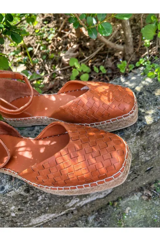 Butik nb11 Noble Shoes Hakiki Deri Örgülü Sandalet