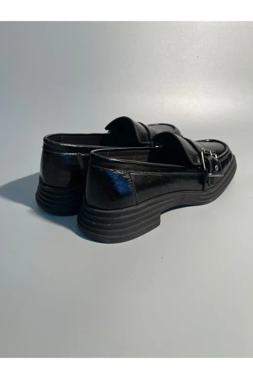 Butik TYCD10FE287C744000 Noble Shoes Hakiki Deri Rugan Kadın Loafer Ayakkabı