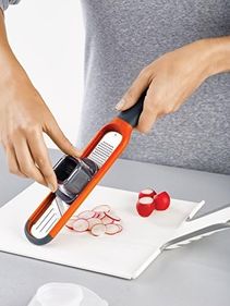 Diğer 131281516 20048 Handi-Grate 2&apos Si 1 Arada Mini Rende Ve Dilimleyici, Turuncu