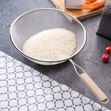 Diğer 131573338 Ahşap Saplı Paslanmaz Çelik Süzgeç, Büyük Boy Metal Süzgeç 24 10 Cm - Estetik Ve Dayanıklı: Ahşap Saplı Paslanmaz Çelik Süzgeç - Büyük Boy Metal Süzgeç Açık Gri