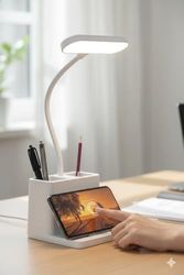 Diğer 57858324443503199283959 Usb Şarjlı Led Masa Lambası Kalemlikli Dokunmatik 3 Kademeli Işık Ayarı 360 Derece Dönebilen Göz Koruma Masa Lambası Ofis Çalışma Gece Lambası .
