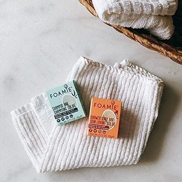 Diğer 57858324443956699283959 Foamie Kuru Saçlar İçin Sağlam Şampuan, Aloe Ve Badem Yağı, Seyahat Formatında,%100 Vegan, Plastik Ve Sülfat İçermez, 20 G Açık Bej