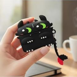 Diğer 57858324449259199283959 Caseonn Kılıf Karakter Figürlü Dişsiz Toothles Siyah Freebuds Pro 4 İle Uyumlu Addison