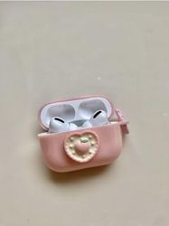 Diğer 57858324449292099283959 5216 Toz Pembe Kalpli Kulaklık Kılıfı Pro İle Uyumlu Addison