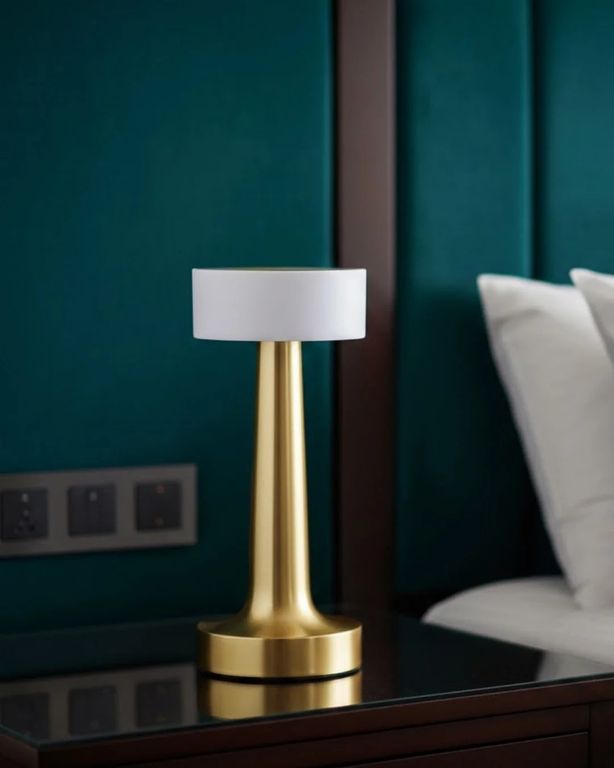 Diğer TRİTHLTUCZZZMANTARGOLDKARE-BLNCCC Şarjlı Dokunmatik Led Masa Lambası 3 Renk Dimmer Özellikli Çok Renkli