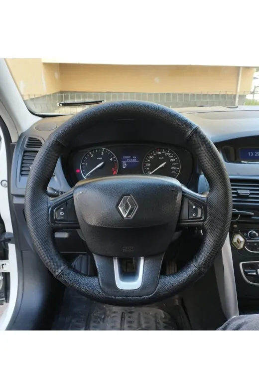 Dikişli Deri Direksiyon Kılıfı Ithal Nokta/damarlı Siyah Dikişli Renault Grubu