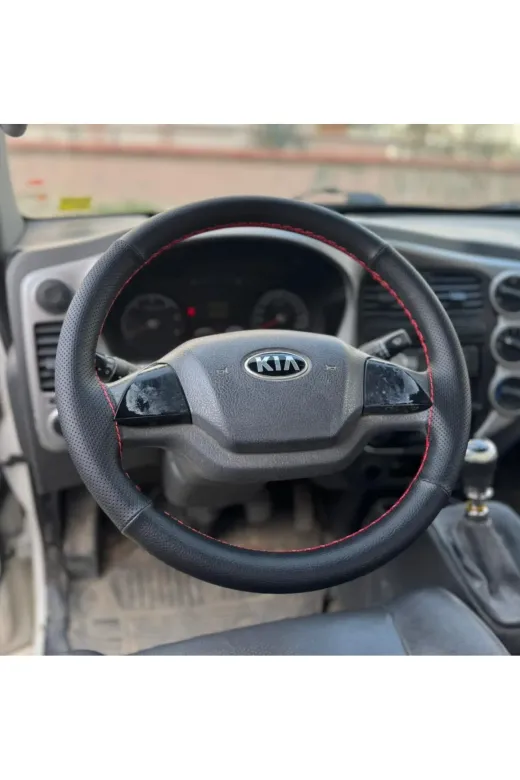 DİKİŞLİ DİREKSİYON KILIFI SİYAH DERİ NOKTALI DERİ KIRMIZI DİKİŞLİ KİA BONGO İÇİN