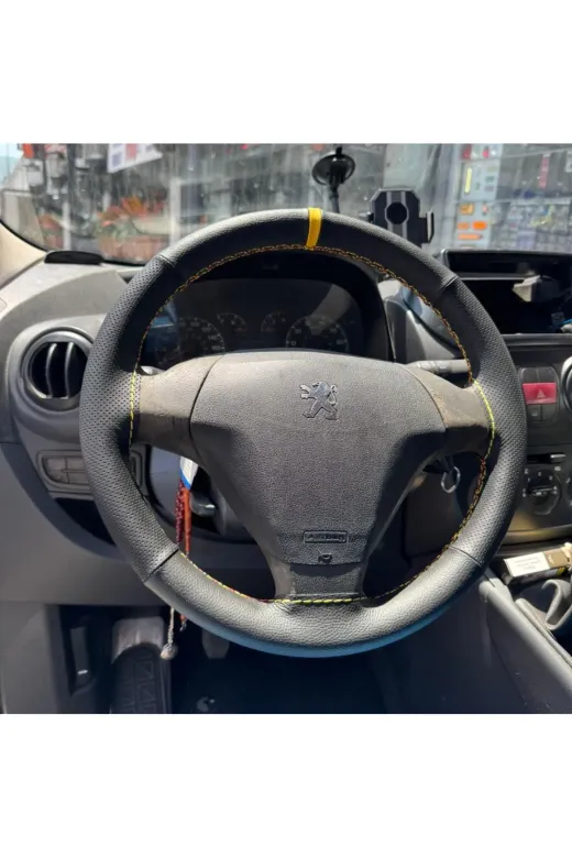 DİKİŞLİ DİREKSİYON KILIFI SİYAH DERİ NOKTALI DERİ SARI YÜZÜK SARI DİKİŞLİ PEUGEOT BİPPER İÇİN