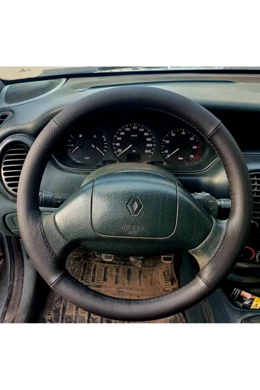 DİKİŞLİ DİREKSİYON KILIFI SİYAH / NOKTA DERİ SİYAH DİKİŞLİ RENO MEGANE 1 İÇİN