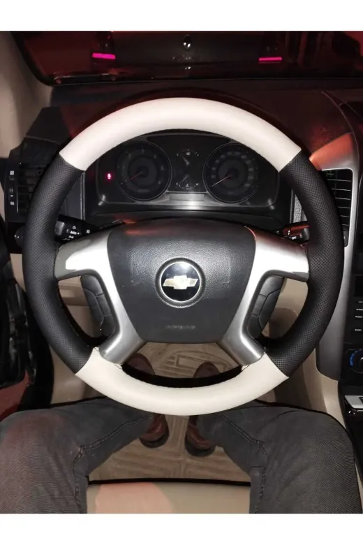 Dikişli Direksiyon Kılıfı Siyah noktalı / bej Deri Siyah Dikişli Chevrolet Captiva İçin