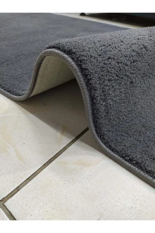 Dinarsu ANTRASİT PELUŞ POST Antrasit Peluş Kaymaz Taban Post Yolluk Halı Yıkanabilir