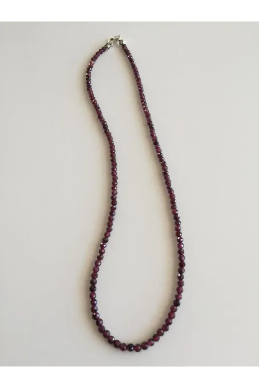 DOĞAL TAŞ CENNETİ KOLYECENNET001 Doğal Taş Lal (Granat) Faset Kesim Gümüş Kolye
