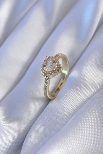 Ebijuteri BYK2748-BLNC Gold Renk Zirkon Taşlı Kalp Model Pirinç Charm Kadın Yüzük Çok Renkli 01047384
