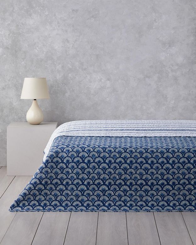 English Home 59999-0 Aquatic Flowers Tek Kişilik Çok Amaçlı Örtü 160X220 Cm Lacivert