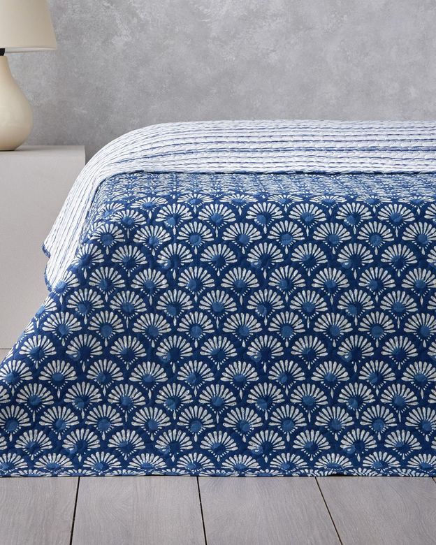 English Home 59999-0 Aquatic Flowers Tek Kişilik Çok Amaçlı Örtü 160X220 Cm Lacivert