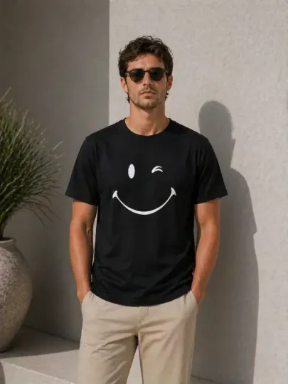Erkek Minimal Gülümseyen Yüz Baskılı Tişört Kısa Kol Yazlık T-Shirt - Siyah - XS - Siyah