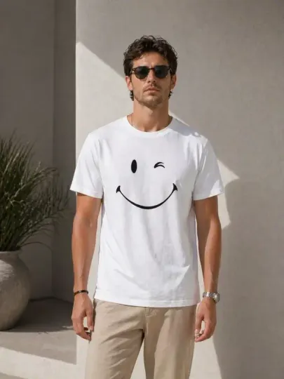 Erkek Minimal Gülümseyen Yüz Baskılı Tişört Kısa Kol Yazlık T-Shirt - Beyaz - L - Beyaz