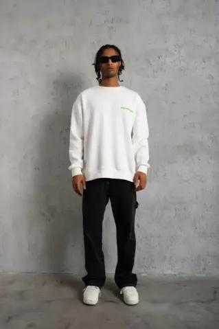 Erkek Oversize Sweatshirt – Beyaz Renk Ön Ve Sırt Baskılı, Üç İplik İçi Pamuklu Kumaş, Rahat Kalıp, Ribanalı Kışlık Sweat Winagain Polizei Serisi -