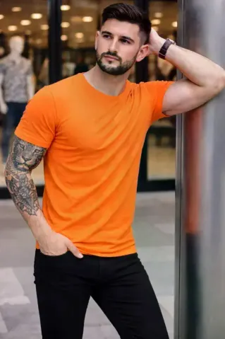 Erkek T-Shirt Bisiklet Yaka Slim Fit Dar Kesim Likralı Tişört Günlük Basic Body - Turuncu - S - Turuncu