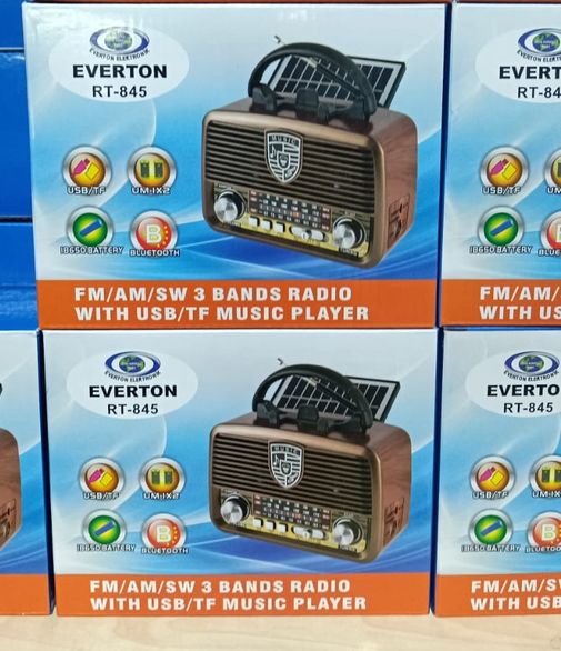Everton Rt-845 Solar Enerjili Nostaljik Fm,aux,usb Müzik Çalar