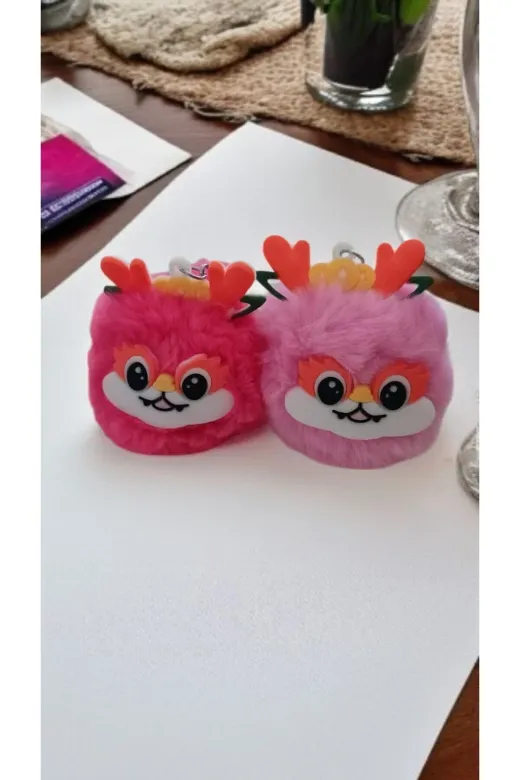 FAMEMUS ACCESSORY 0090133 Sevimli Yüz Desenli Peluş Anahtarlık – Yumuşacık Ve Eğlenceli Aksesuar (1 Adet)