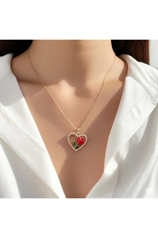 FAMEMUS ACCESSORY 01123 Çelik Zincirli Gold Renk Zirkon Taşlı Kalp İçinde Kırmızı Gül Tasarımlı Kolye