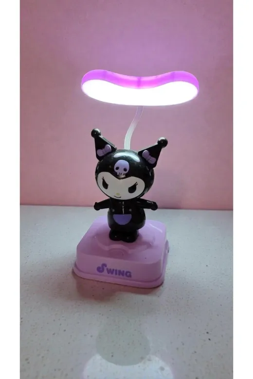 FAMEMUS ACCESSORY 12321ewqe34 Kuromi Kendini Sallayan Model Masa Gece Lambası Boyut:20Cm